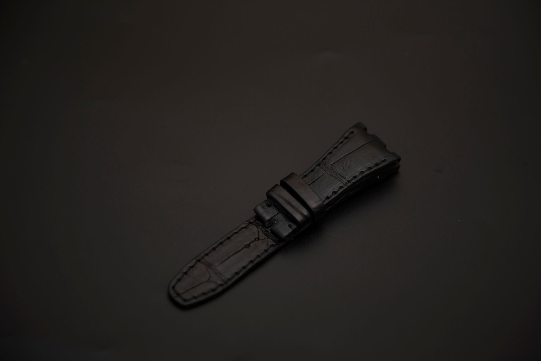 BLACK CROCODILE BELLY LEATHER STRAP