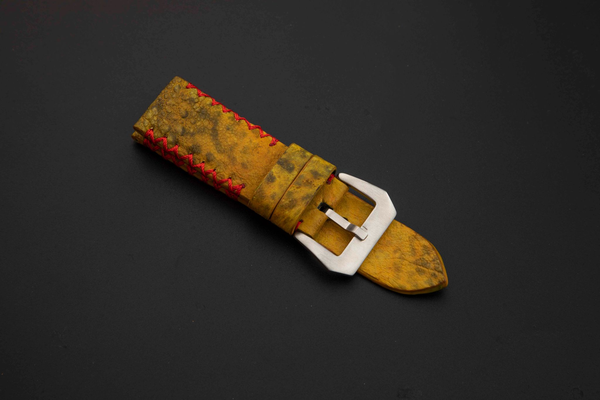 YELLOW TOAD LEATHER STRAP