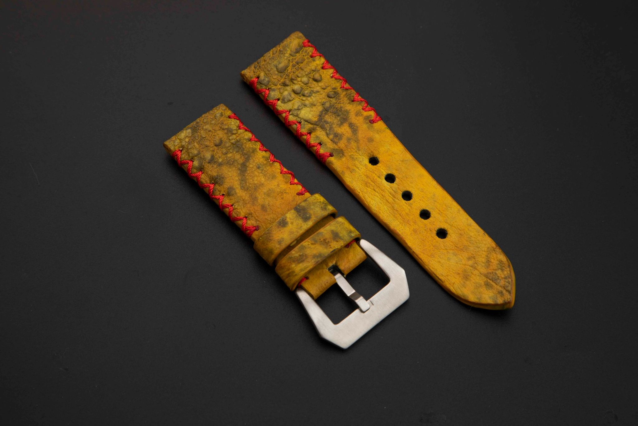 YELLOW TOAD LEATHER STRAP