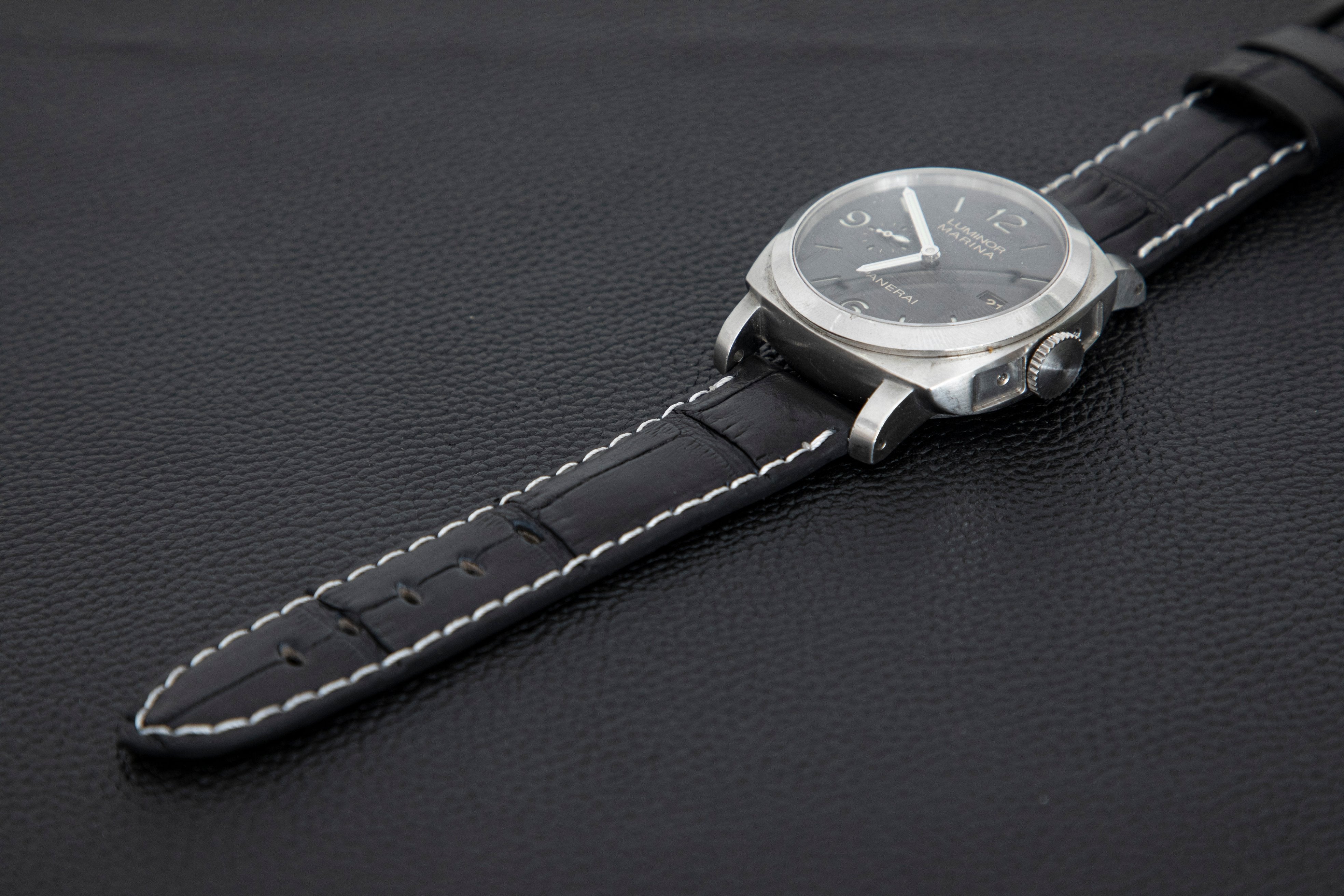 BLACK CROCODILE BELLY LEATHER STRAP - Lac Crado