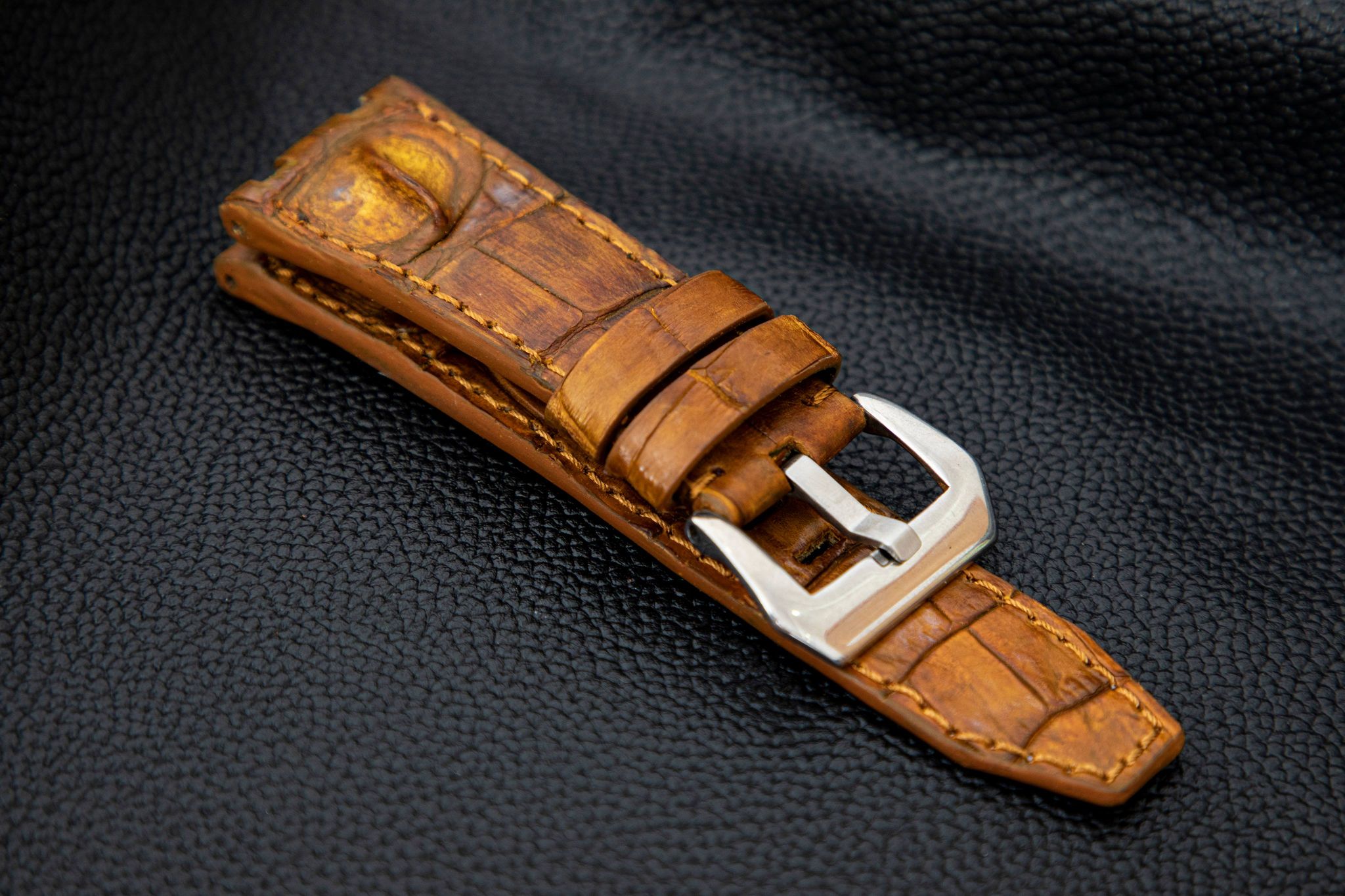 ROSE GOLD CROCODILE HORNBACK LEATHER STRAP