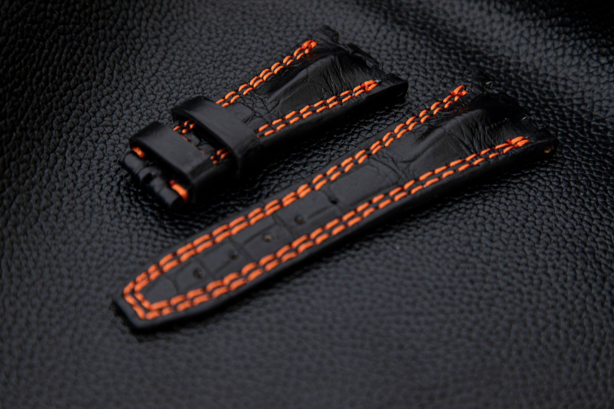 BLACK CROCODILE HORNBACK LEATHER STRAP