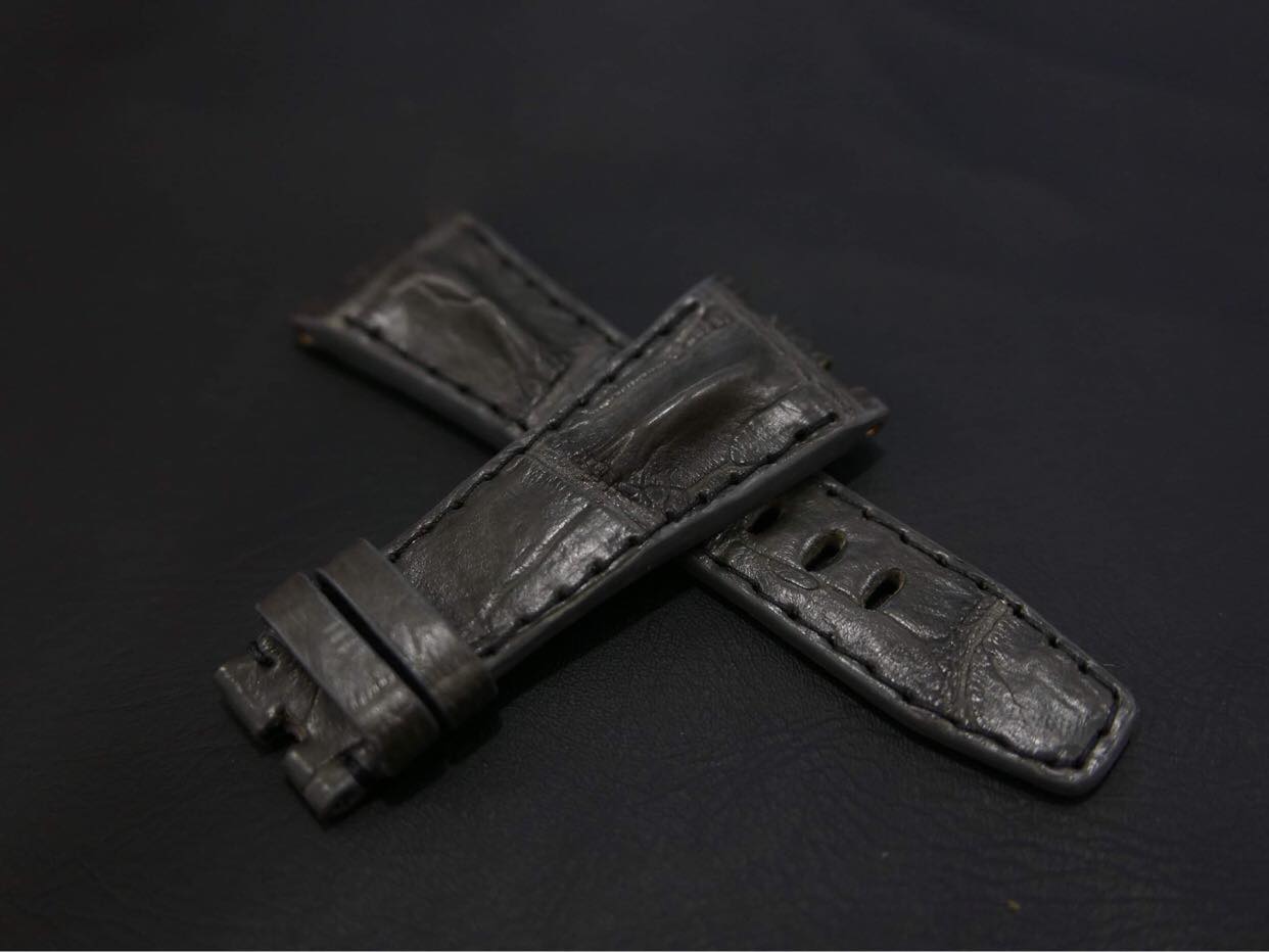 GREY CROCODILE HORNBACK LEATHER STRAP - Lac Crado 
