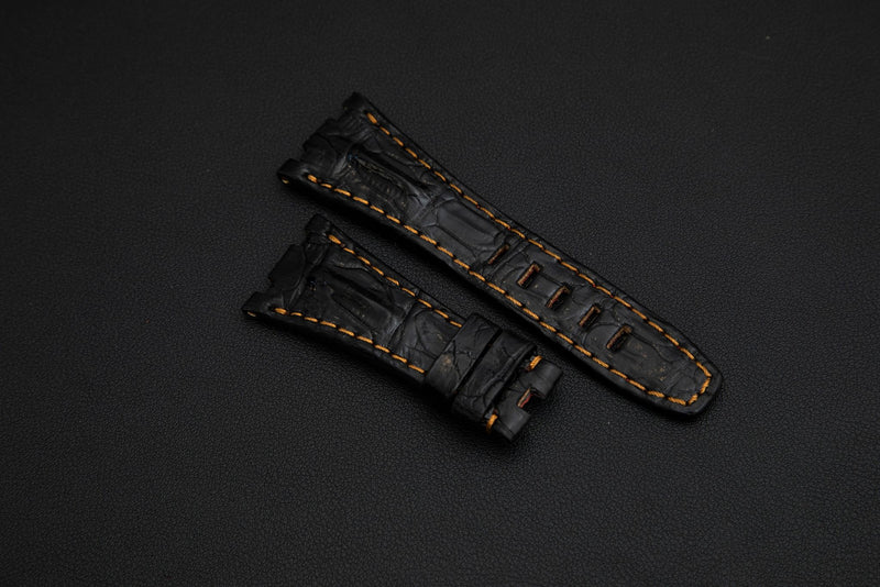 BLACK CROCODILE HORNBACK LEATHER STRAP