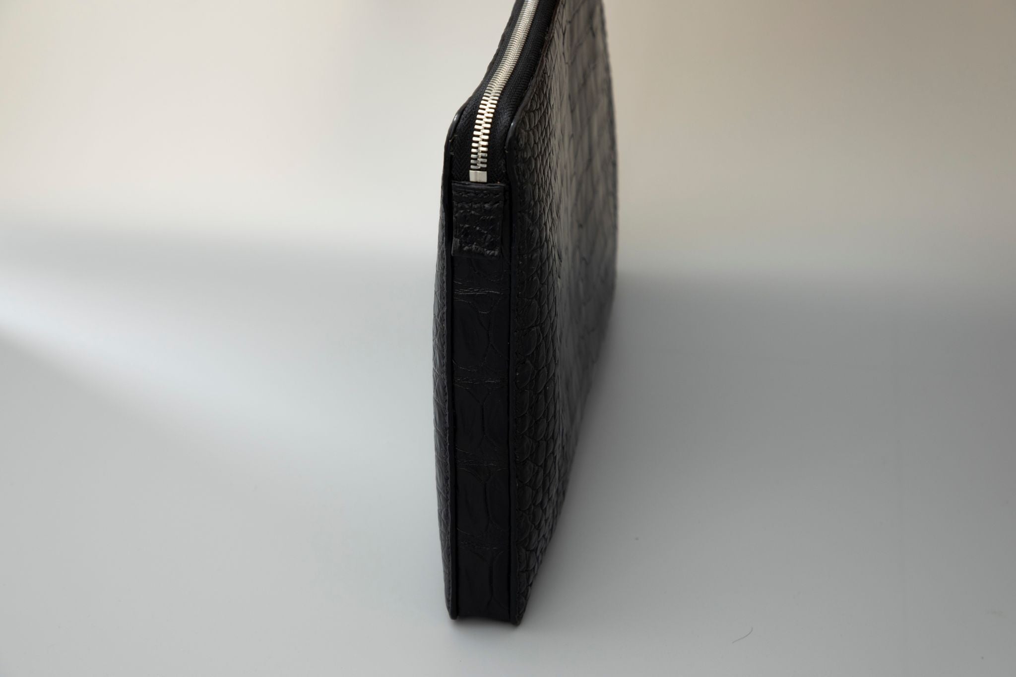 BLACK HANDMADE GENUINE CROCODILE LAPTOP SLEEVE