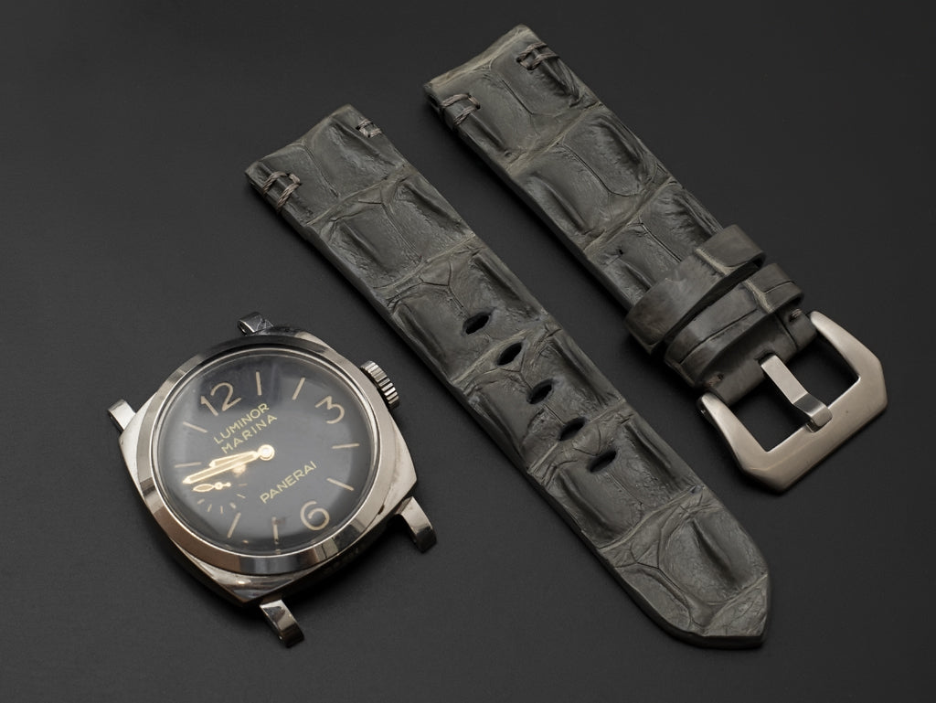 GREY CROCODILE HORNBACK LEATHER STRAP