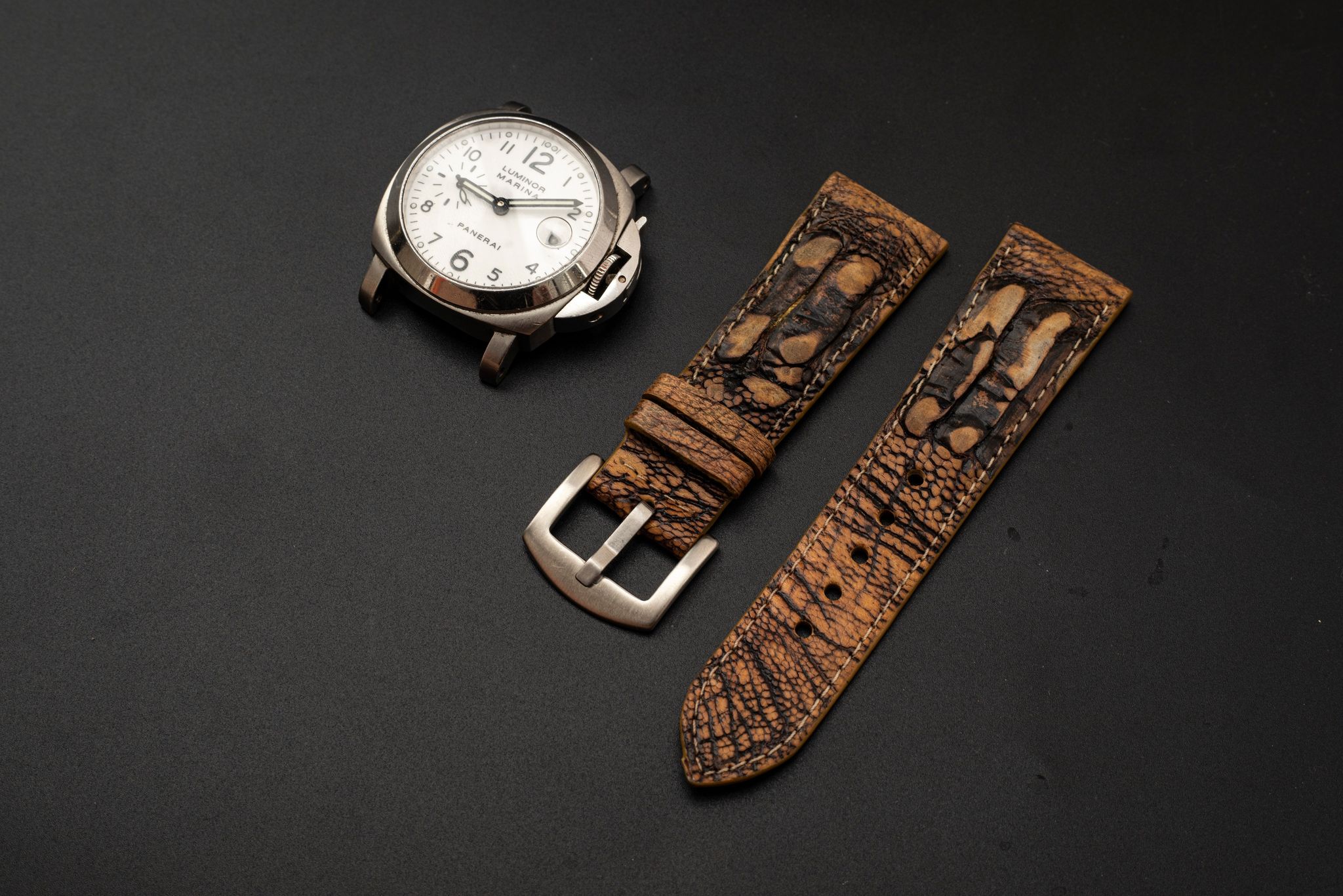 BROWN OSTRICH LEATHER STRAP