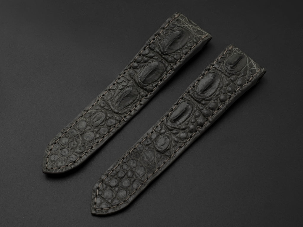 GREY CROCODILE HORNBACK LEATHER STRAP