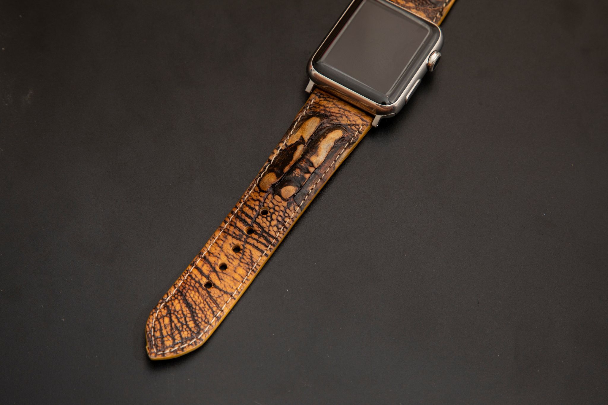 BROWN OSTRICH LEATHER STRAP