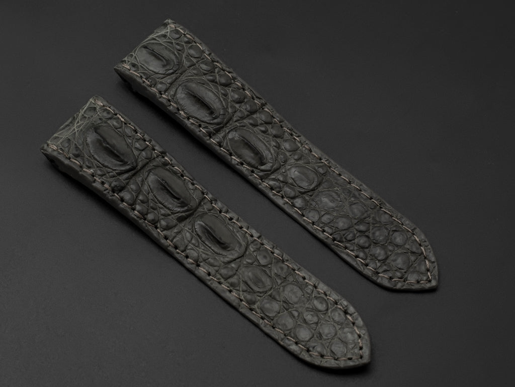GREY CROCODILE HORNBACK LEATHER STRAP