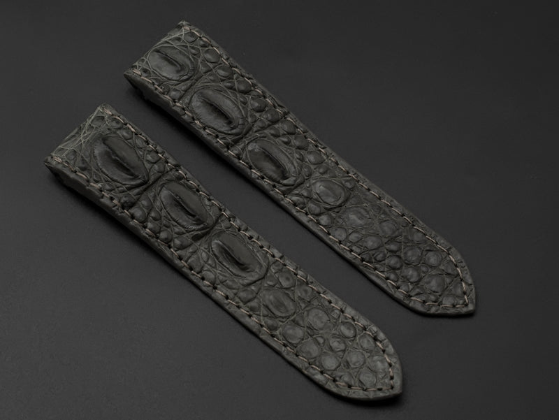GREY CROCODILE HORNBACK LEATHER STRAP