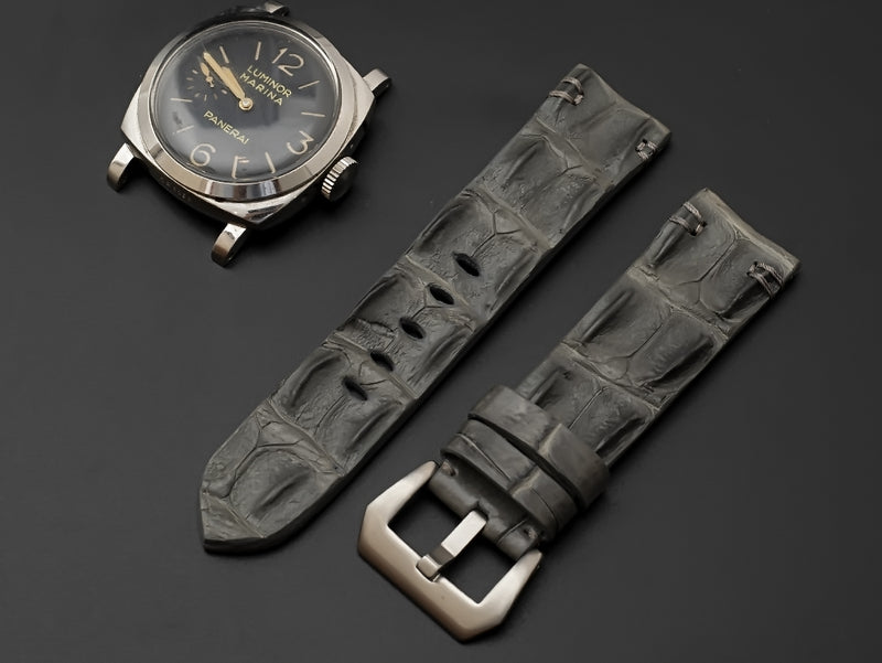 GREY CROCODILE HORNBACK LEATHER STRAP