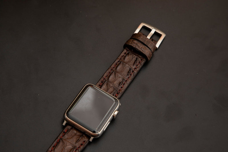BROWN CROCODILE HORNBACK LEATHER STRAP