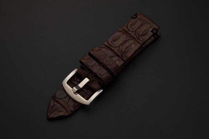 BROWN CROCODILE HORNBACK LEATHER STRAP