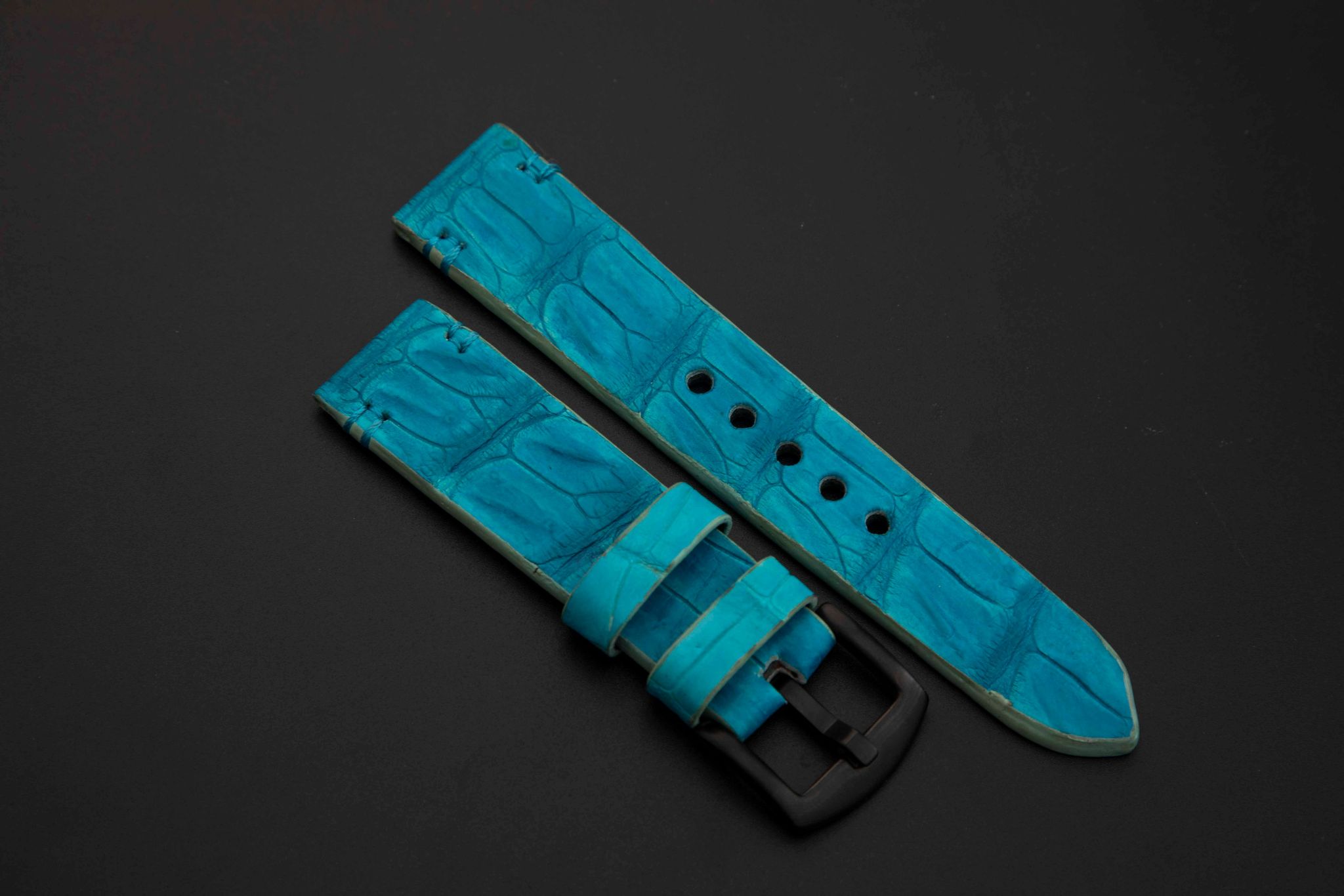 BLUE CROCODILE HORNBACK LEATHER STRAP