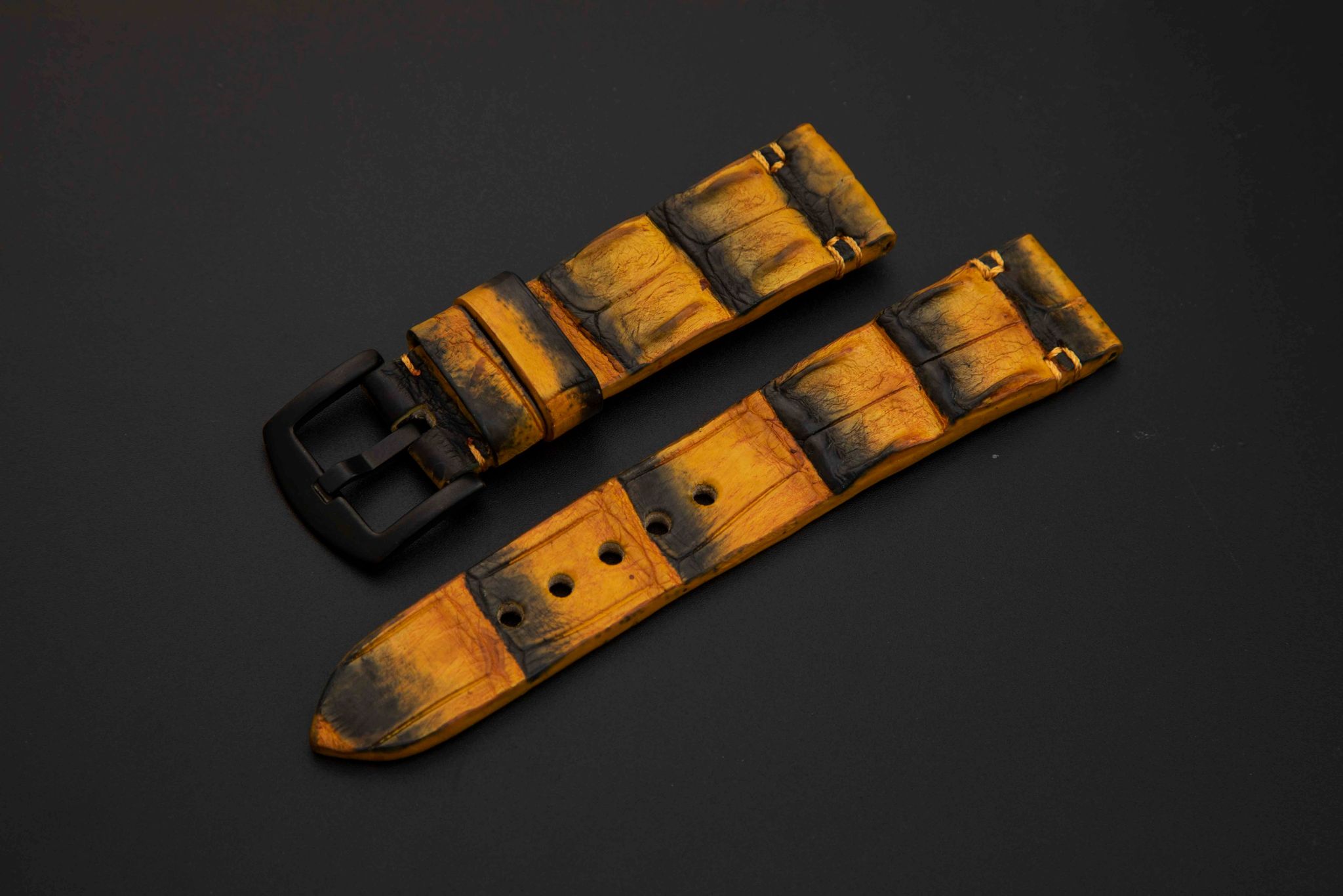 BLACK&YELLOW HORNBACK LEATHER STRAP