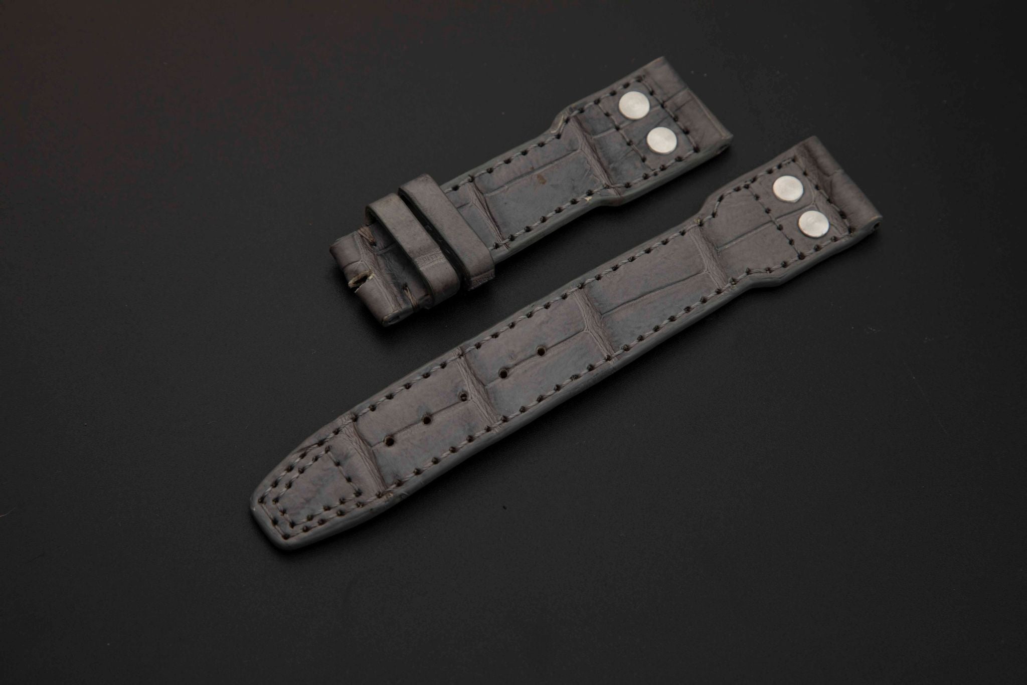 GREY CROCODILE BELLY LEATHER STRAP
