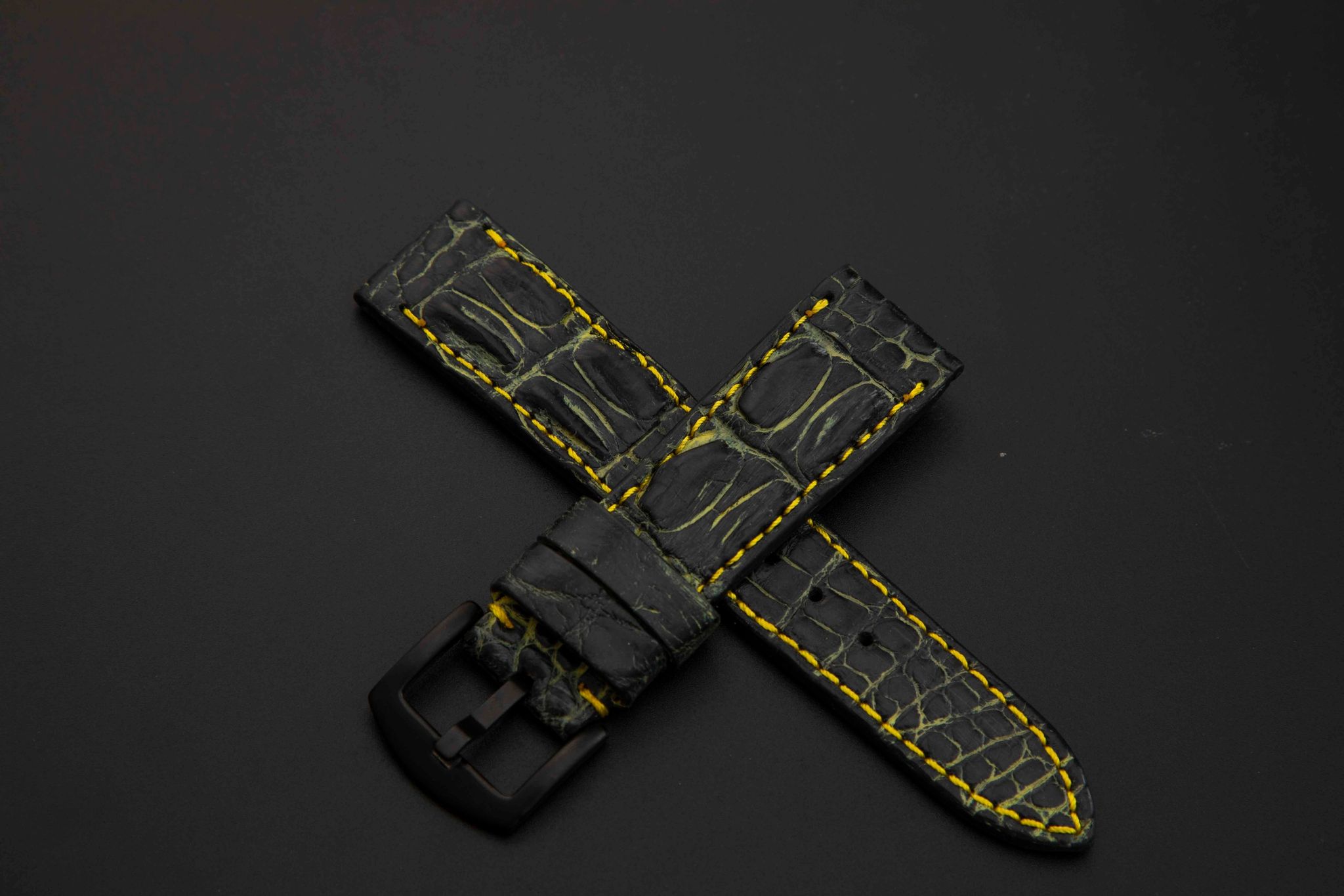 BLACK&GOLD CROCODILE HORNBACK LEATHER STRAP