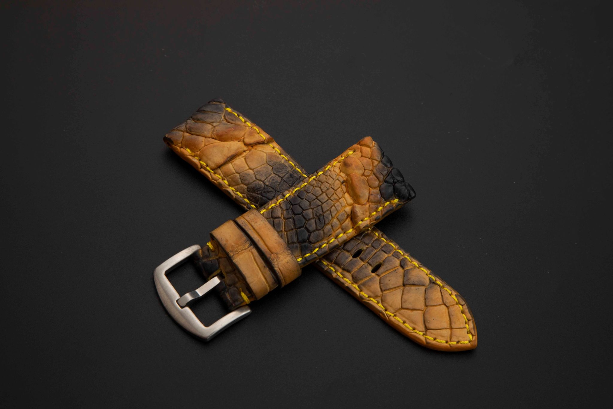 YELLOW&BLACK CROCODILE HORNBACK LEATHER STRAP