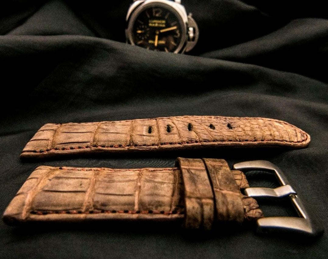 BROWN CROCODILE BELLY LEATHER STRAP