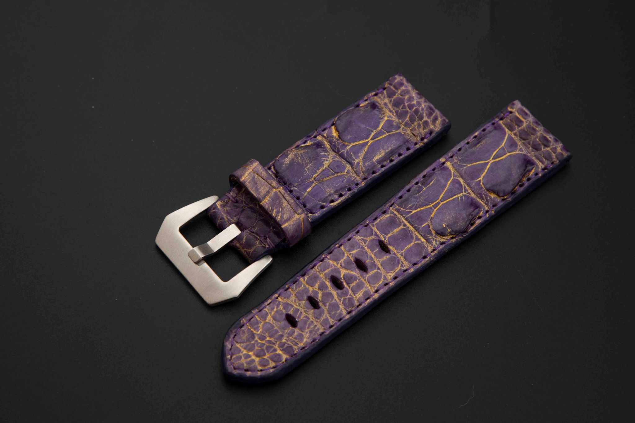 PURPLE&BLACK CROCODILE HORNBACK LEATHER STRAP