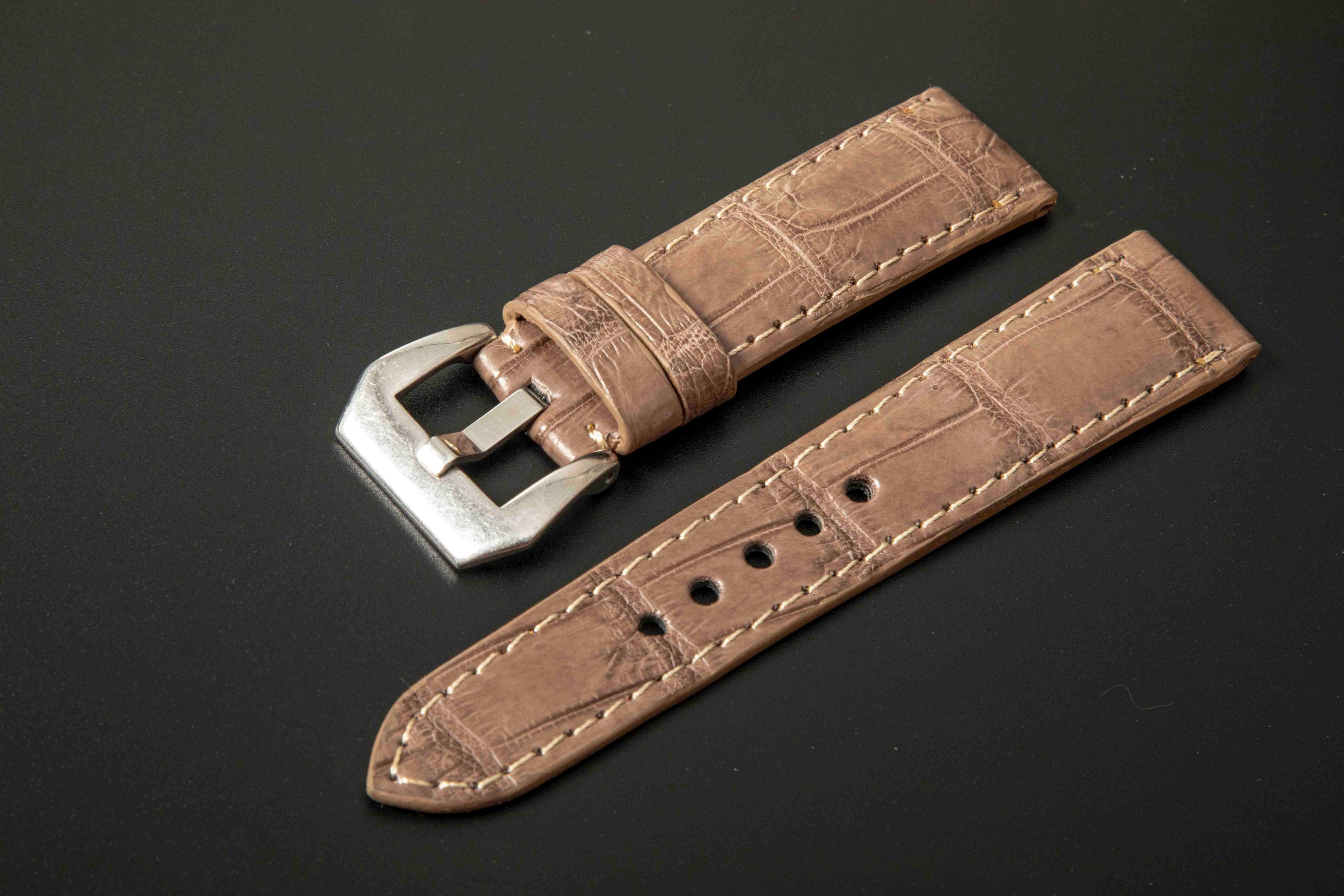 BEIGE CROCODILE BELLY LEATHER STRAP