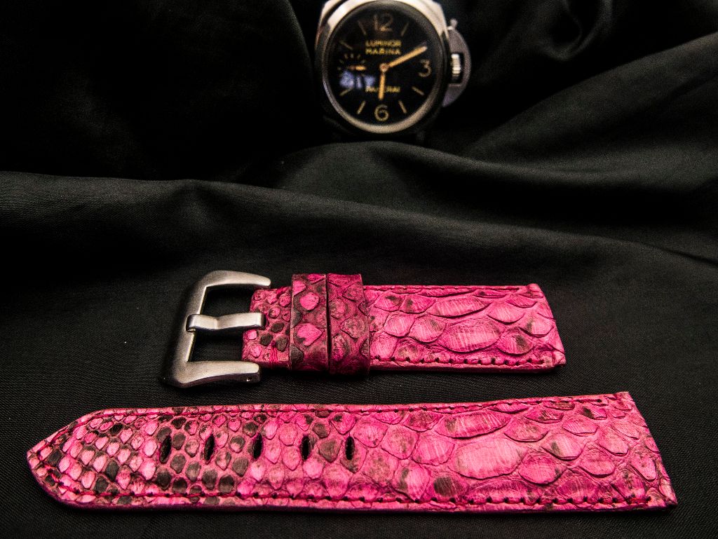 PINK PYTHON LEATHER STRAP - Lac Crado 