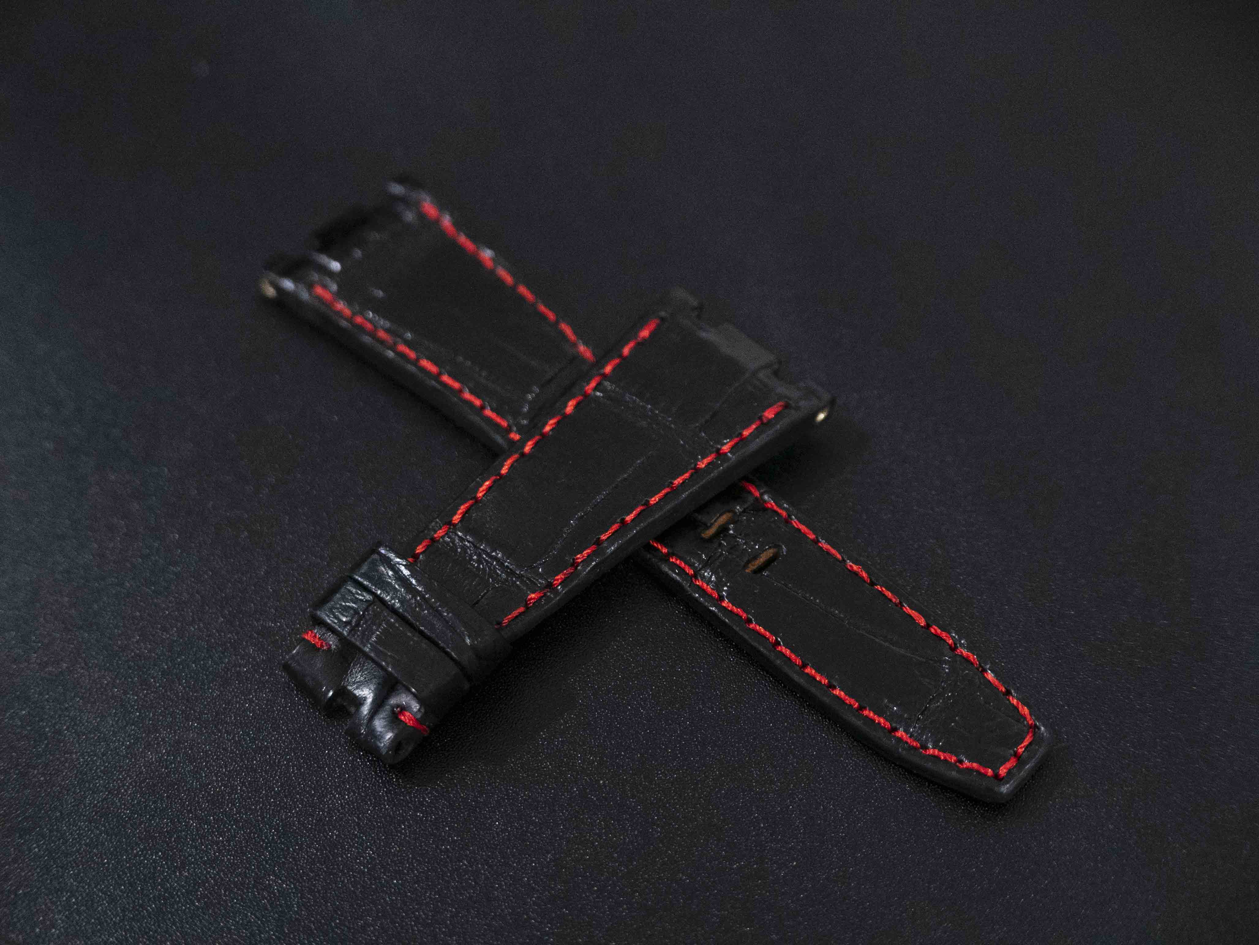 BLACK CROCODILE BELLY LEATHER STRAP