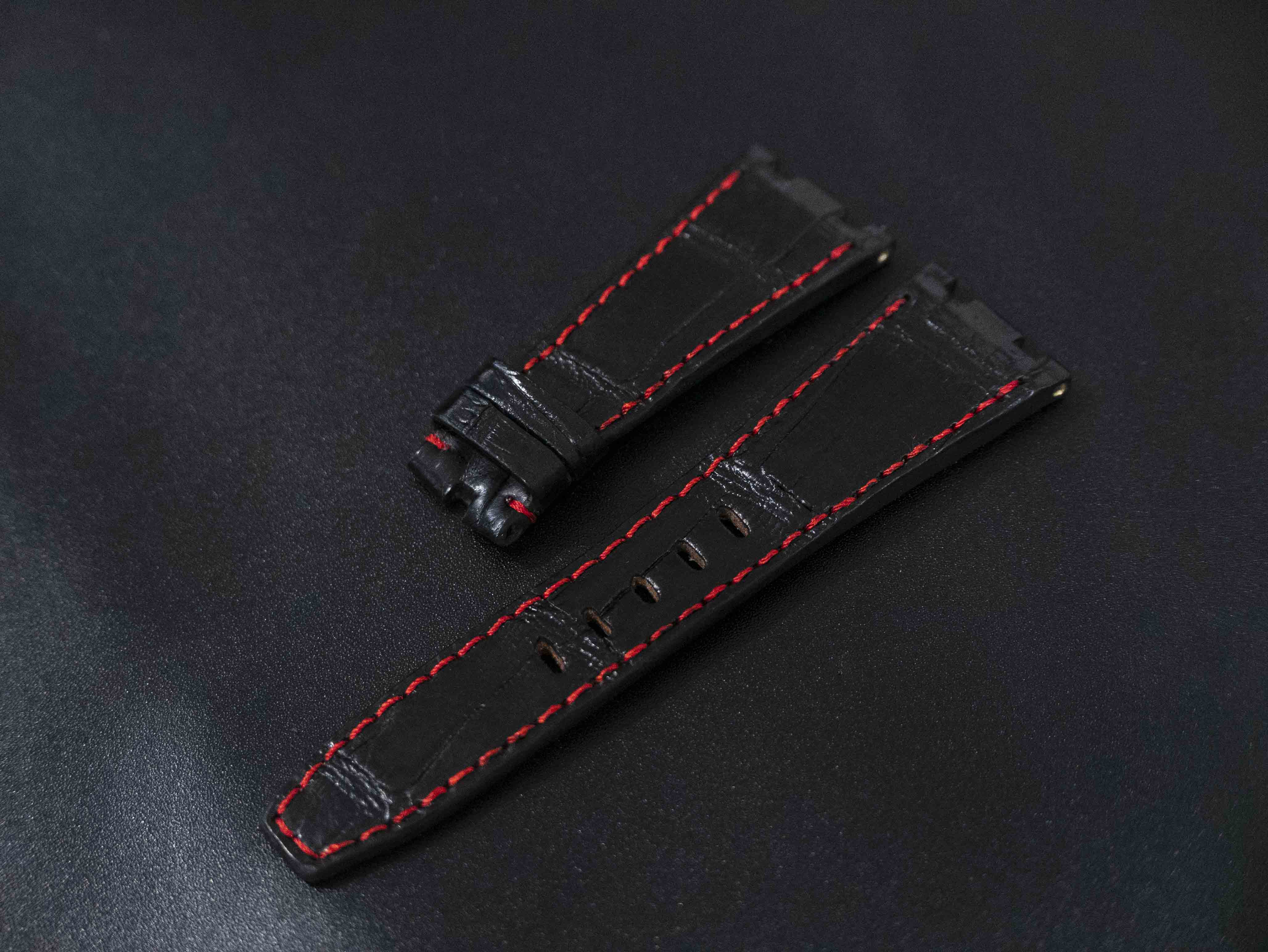 BLACK CROCODILE BELLY LEATHER STRAP