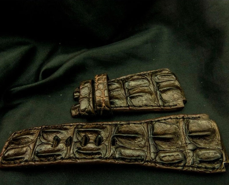 BROWN CROCODILE HORNBACK LEATHER STRAP