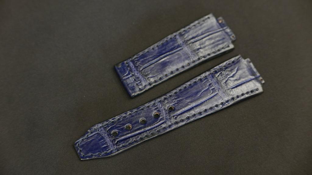 BLUE CROCODILE BELLY LEATHER STRAP