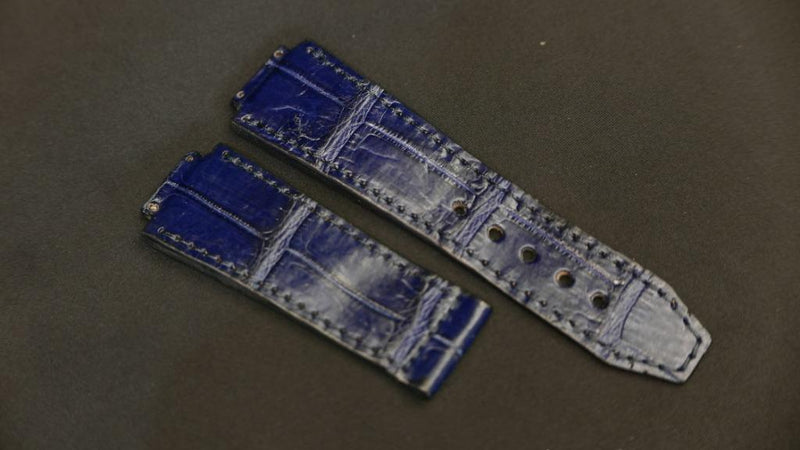BLUE CROCODILE BELLY LEATHER STRAP