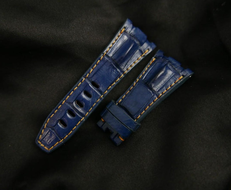 BLUE CROCODILE HORNBACK LEATHER STRAP