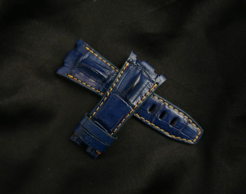 BLUE CROCODILE HORNBACK LEATHER STRAP