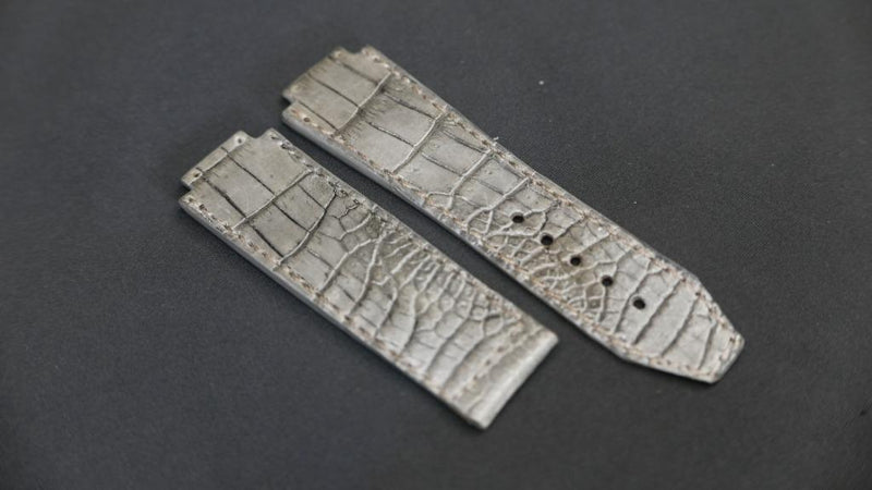 GREY CROCODILE BELLY LEATHER STRAP